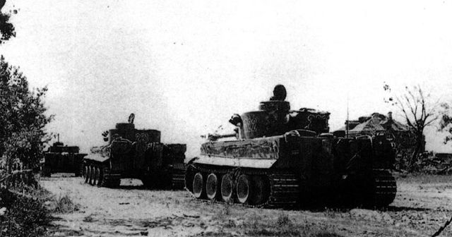 2 K. del S. Pz. Abt. 503 se une a la 19ª Panzer Div. para atacar Toloknoje. Kursk, Julio 1943