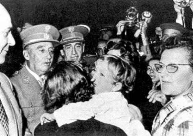 Junto a Franco, en 1962