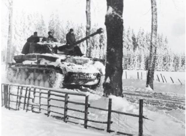 Panzer IV de la LSSAH en Lutrebois. Enero 1945
