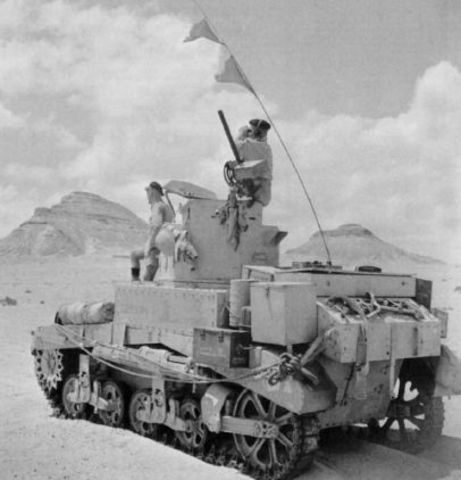 Tanque ligero Stuart en las filas de la 7th Armoured Division en las proximidades de Qaret el Himeimat