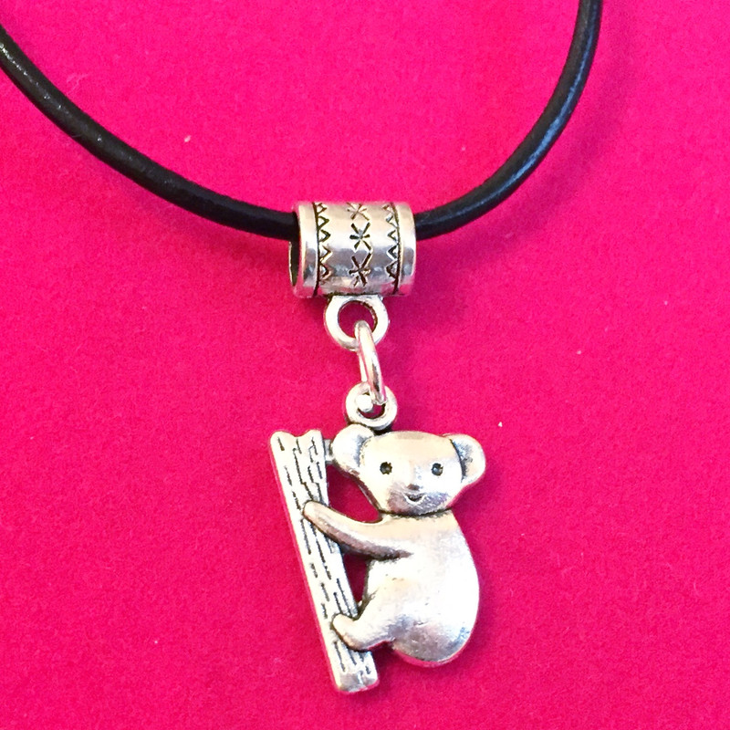 Pendant Bear Antique Silver