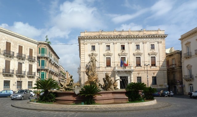 Sicilia - Ruta de 10 días en Coche - Blogs de Italia - Siracusa y Ortigia (2)